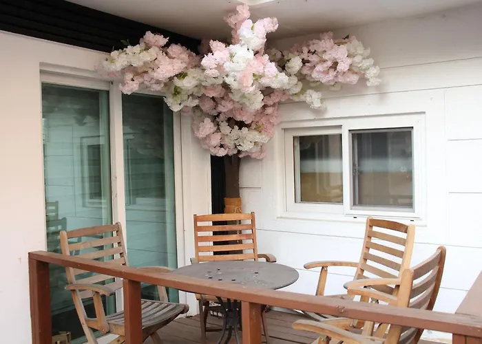 Hongdae 4min Soju House 2*